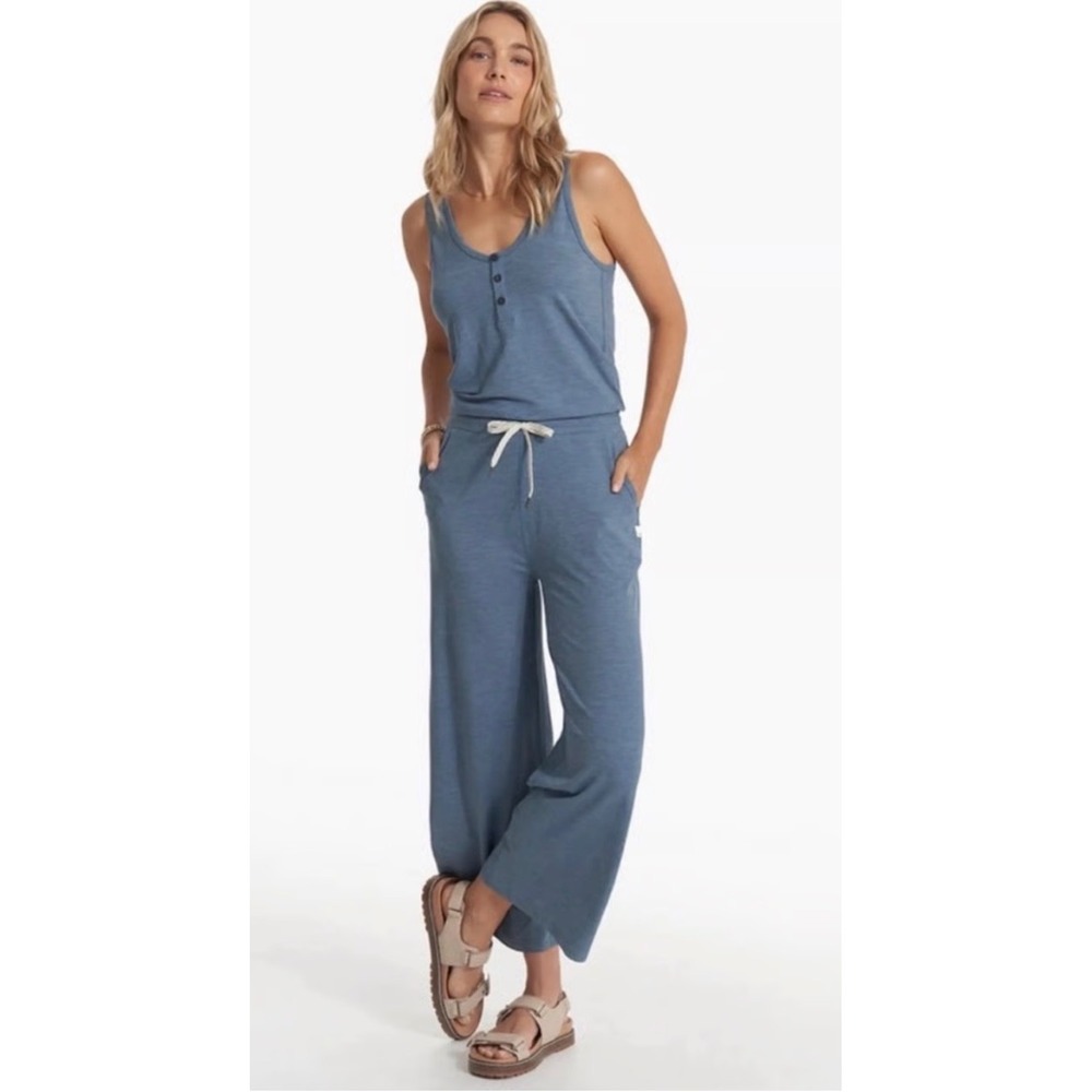 Vuori‎ Falls Jumpsuit in Light Azure Heather Size XL Excellent Condition